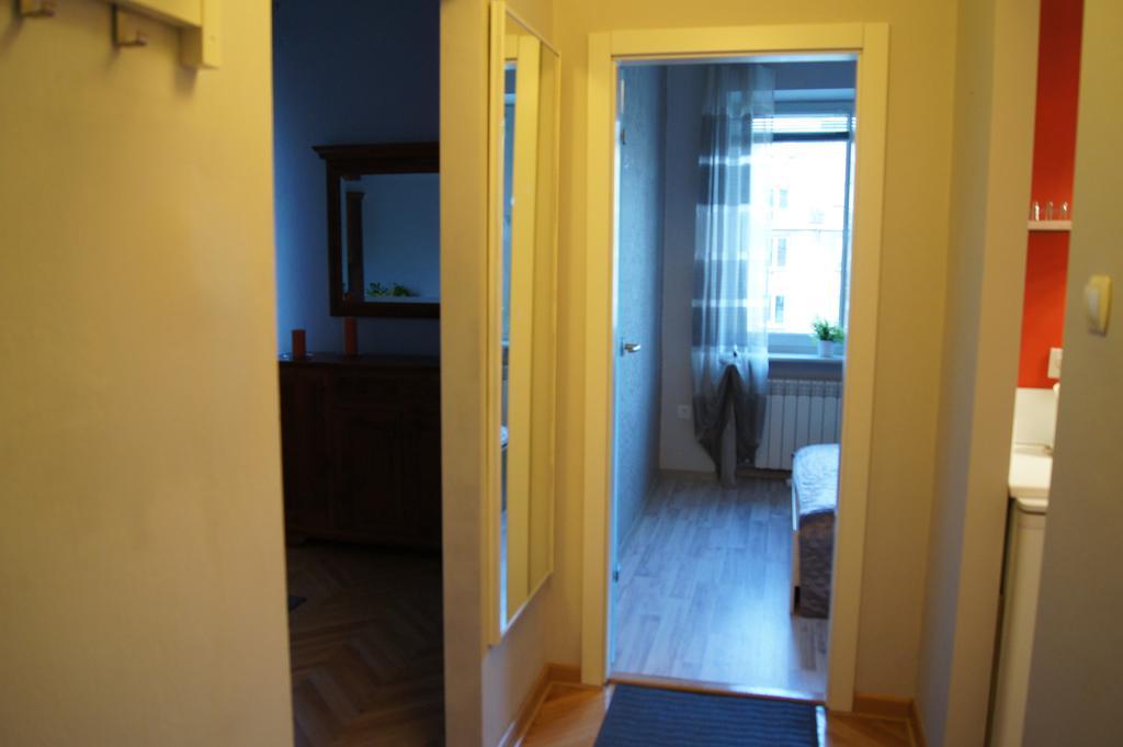 Krucza By Rental Apartments ワルシャワ エクステリア 写真
